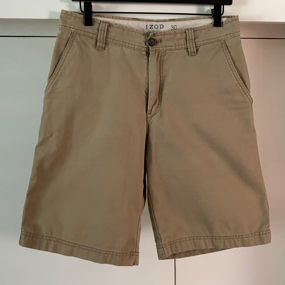 Izod Khaki Shorts